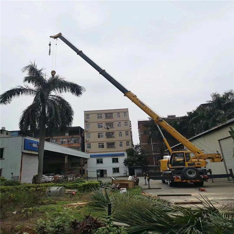 南京六合12吨吊车出租一天的收费标准是什么